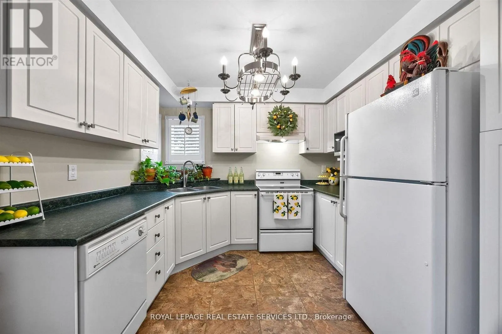 45 ROSEMARIE CRESCENT