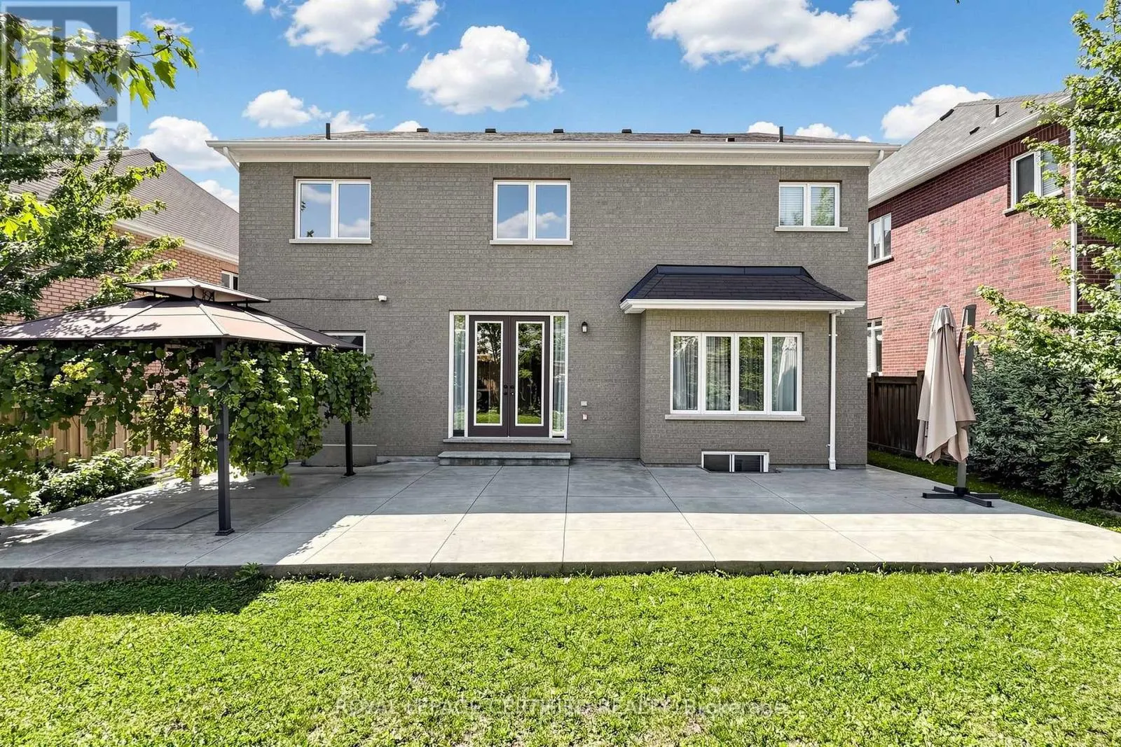 1428 WOODSTREAM AVENUE