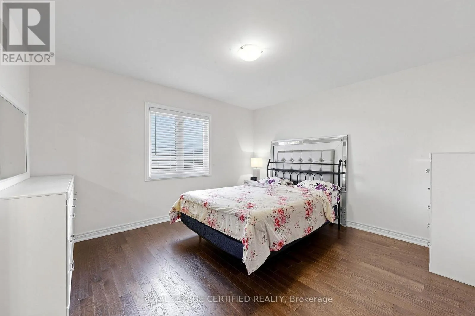 1428 WOODSTREAM AVENUE