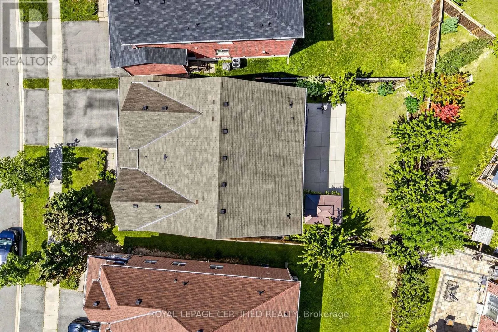 1428 WOODSTREAM AVENUE