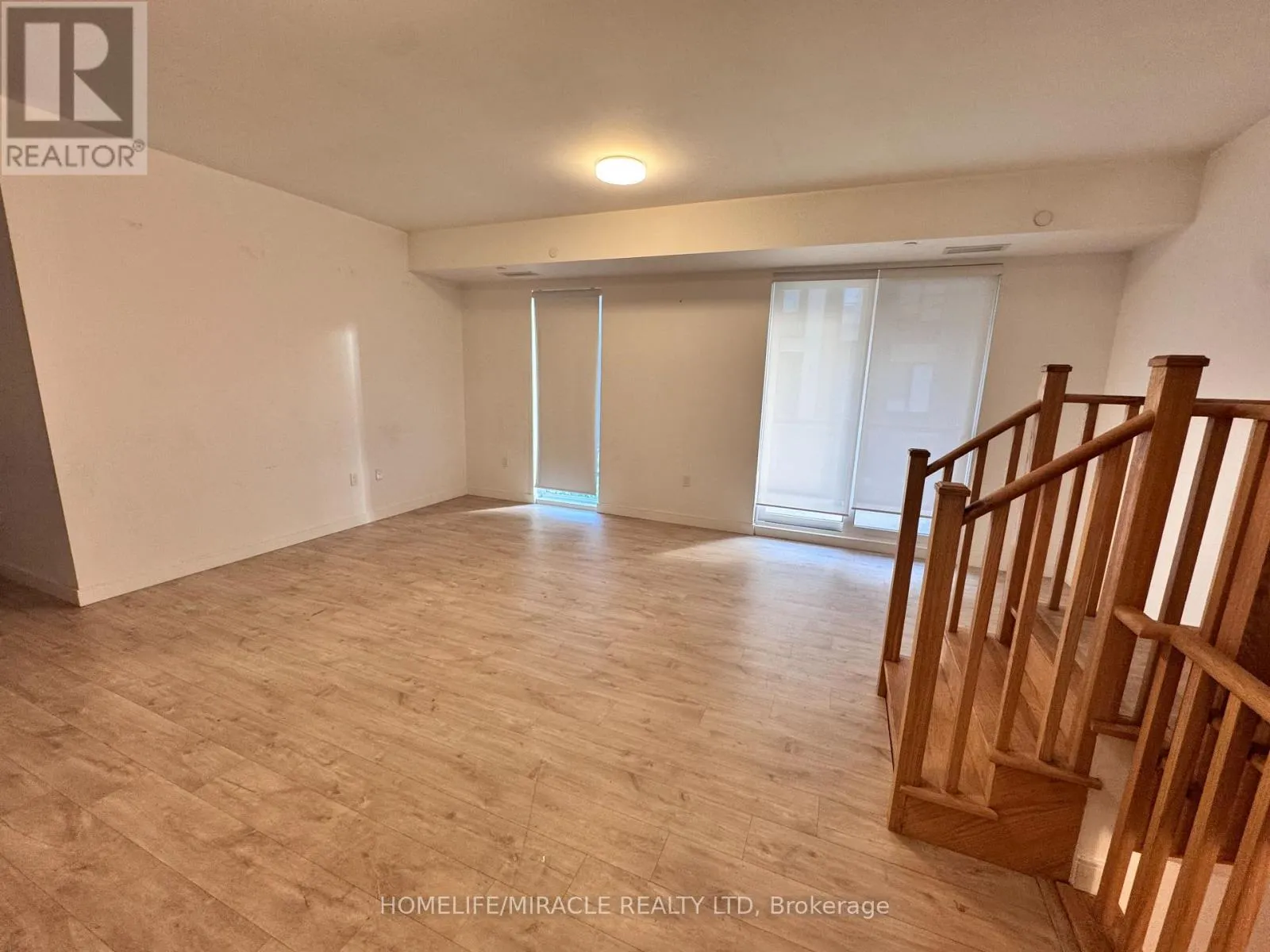 4 - 176 CLONMORE DRIVE