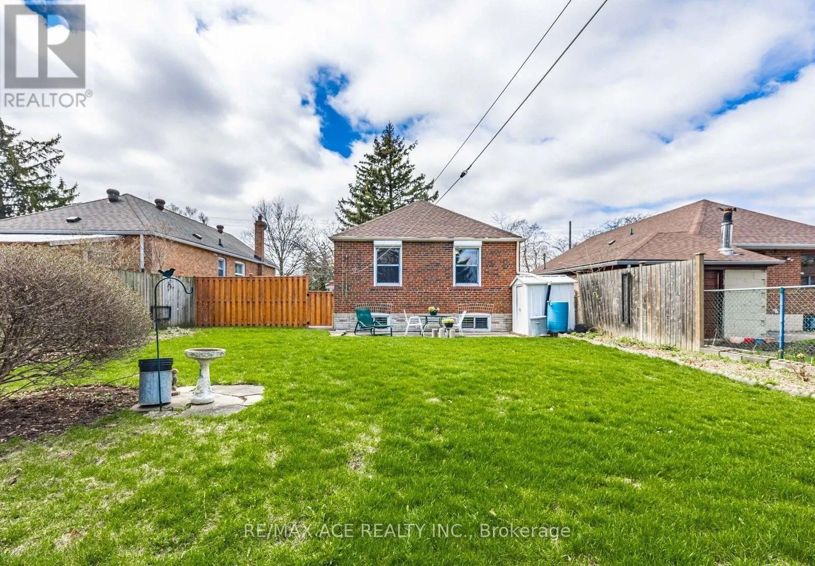 733 PHARMACY AVENUE