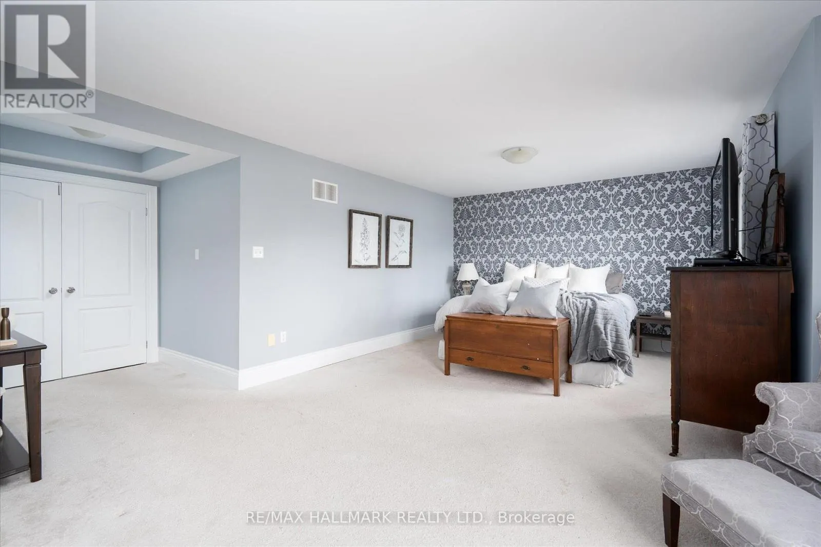 1864 ARBORWOOD DRIVE