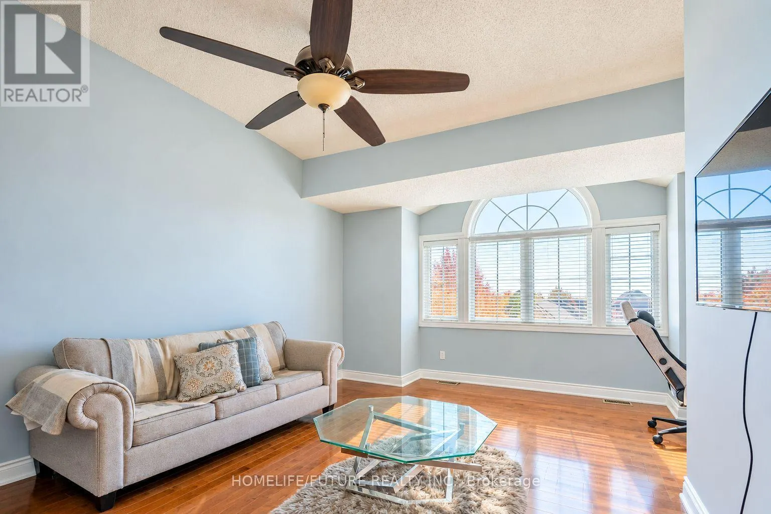 28 MONTAGUE AVENUE