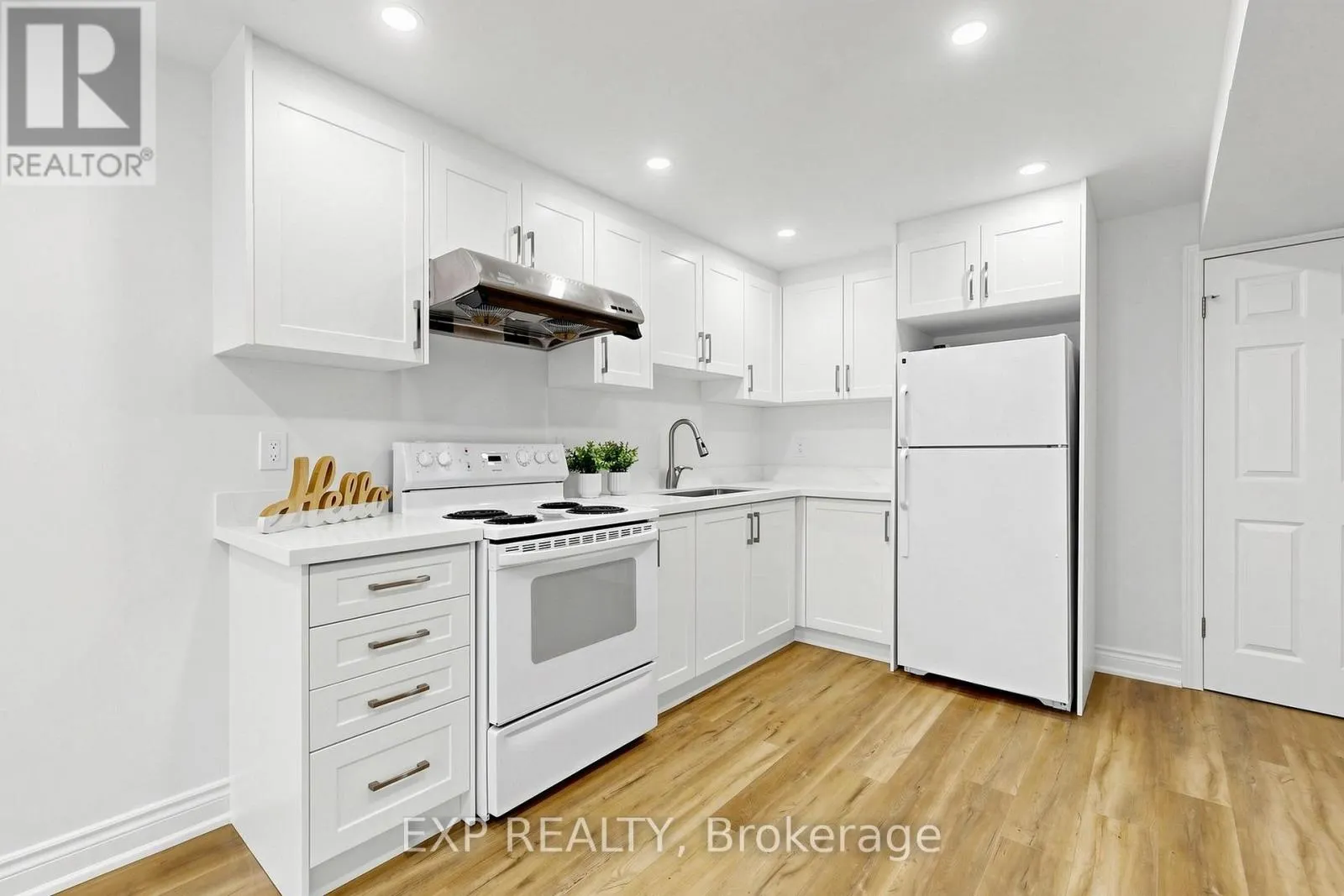 106 SMALES (BASEMENT) DRIVE