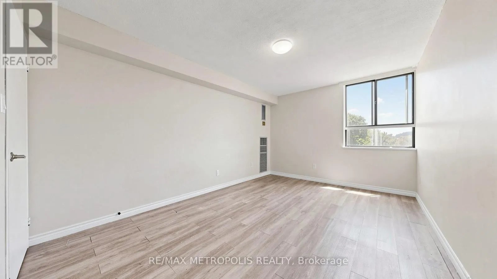 405 - 121 TRUDELLE STREET
