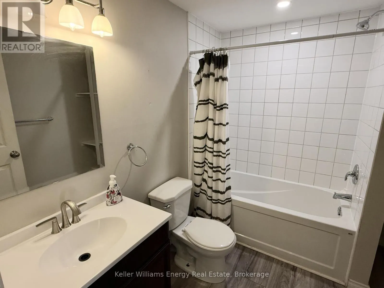 MAIN - 273 WILSON ROAD S #Main