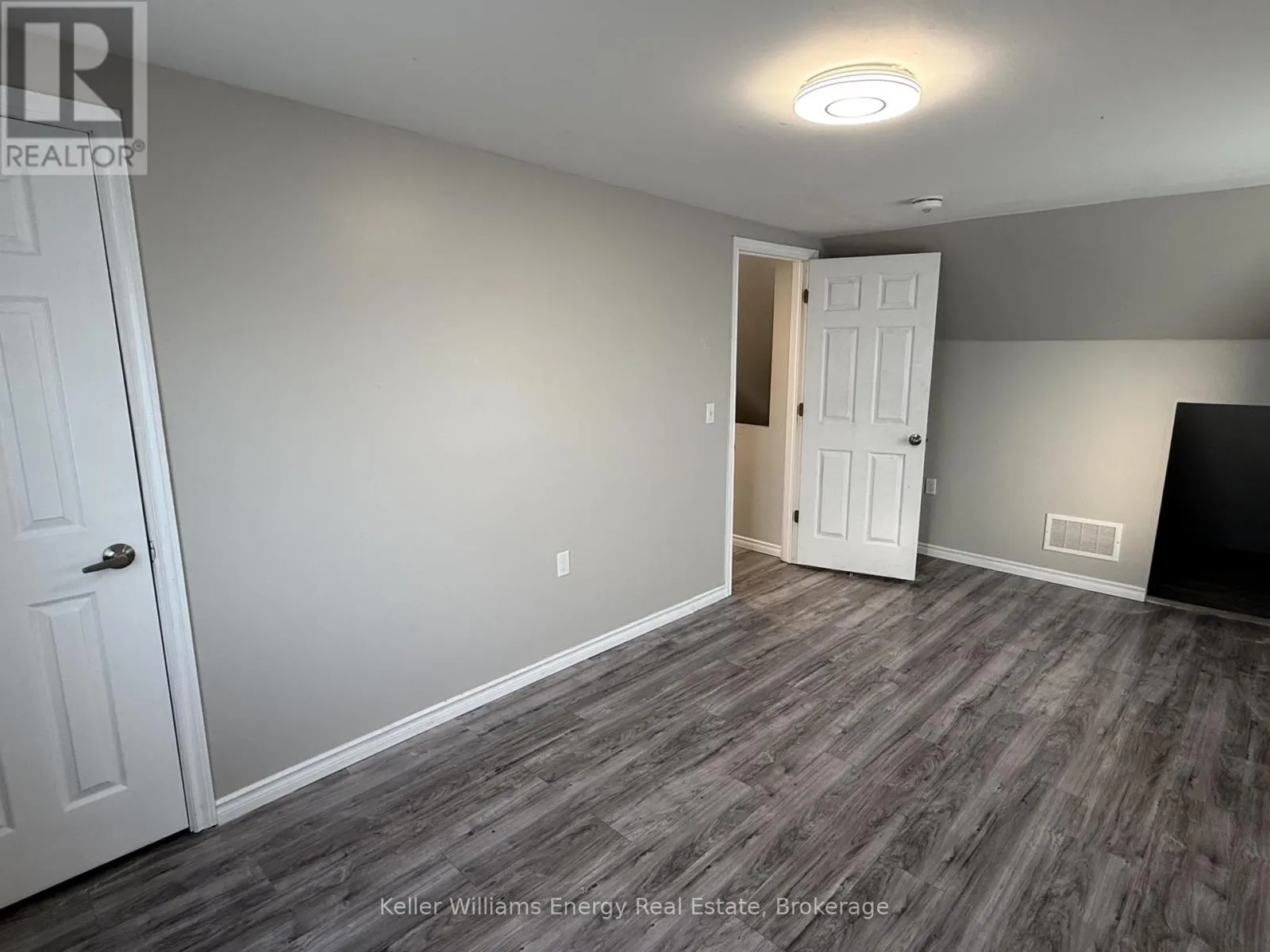 MAIN - 273 WILSON ROAD S #Main
