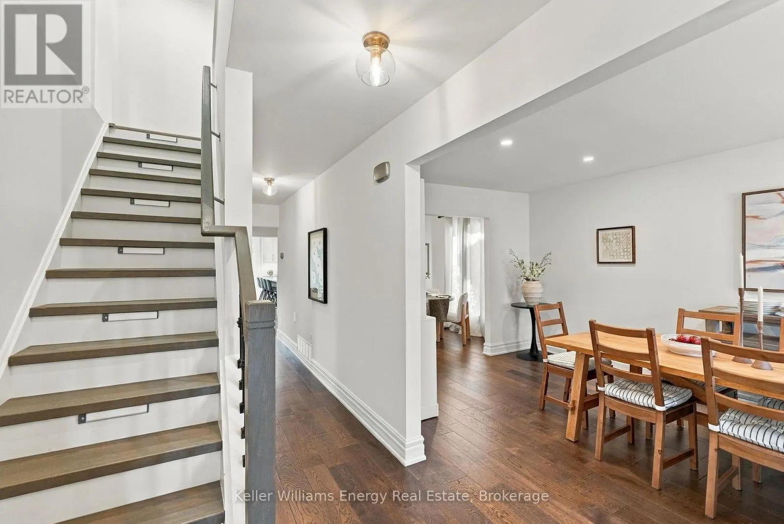 801 GREENBRIAR DRIVE