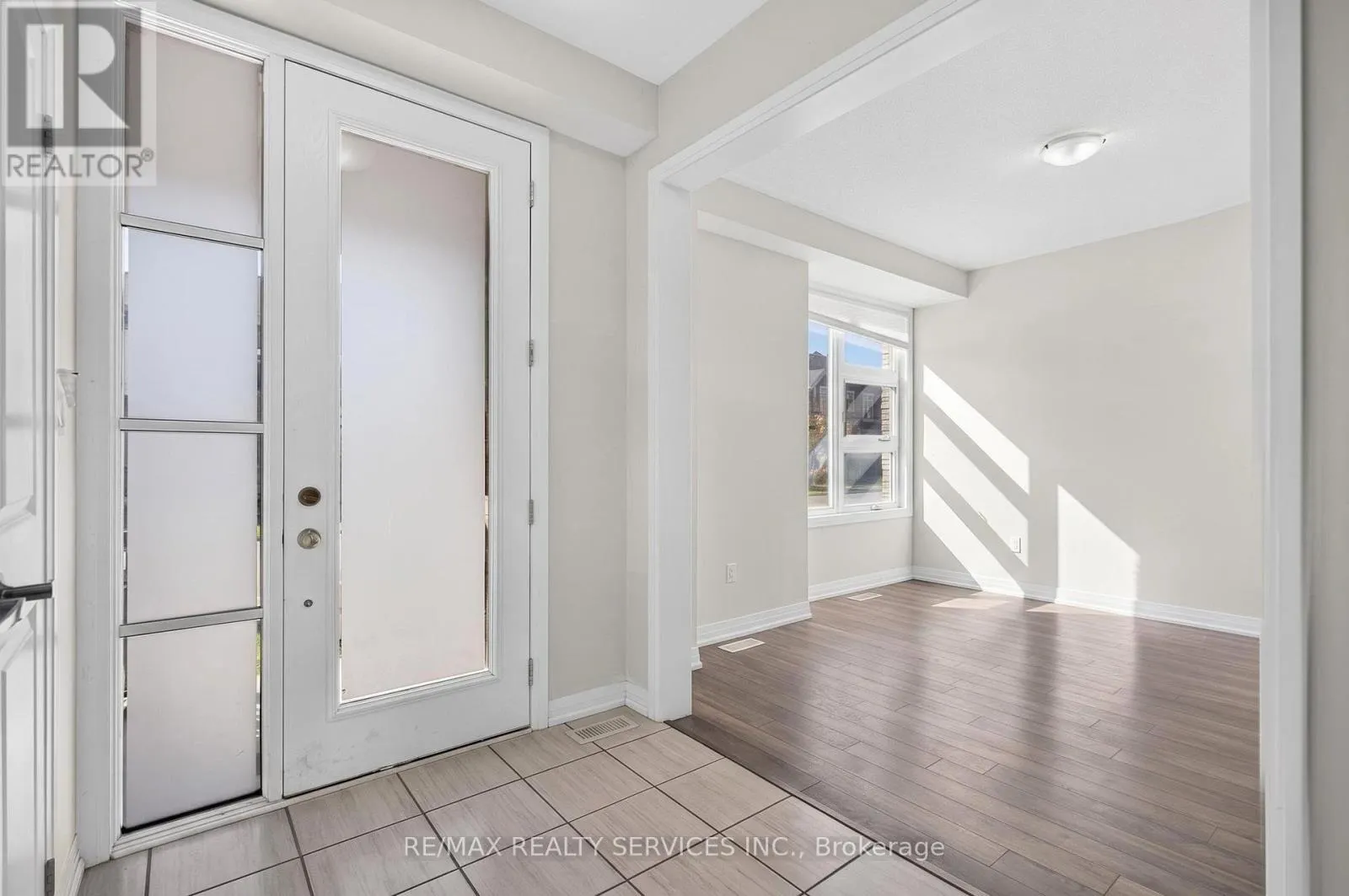 225 CORONATION ROAD
