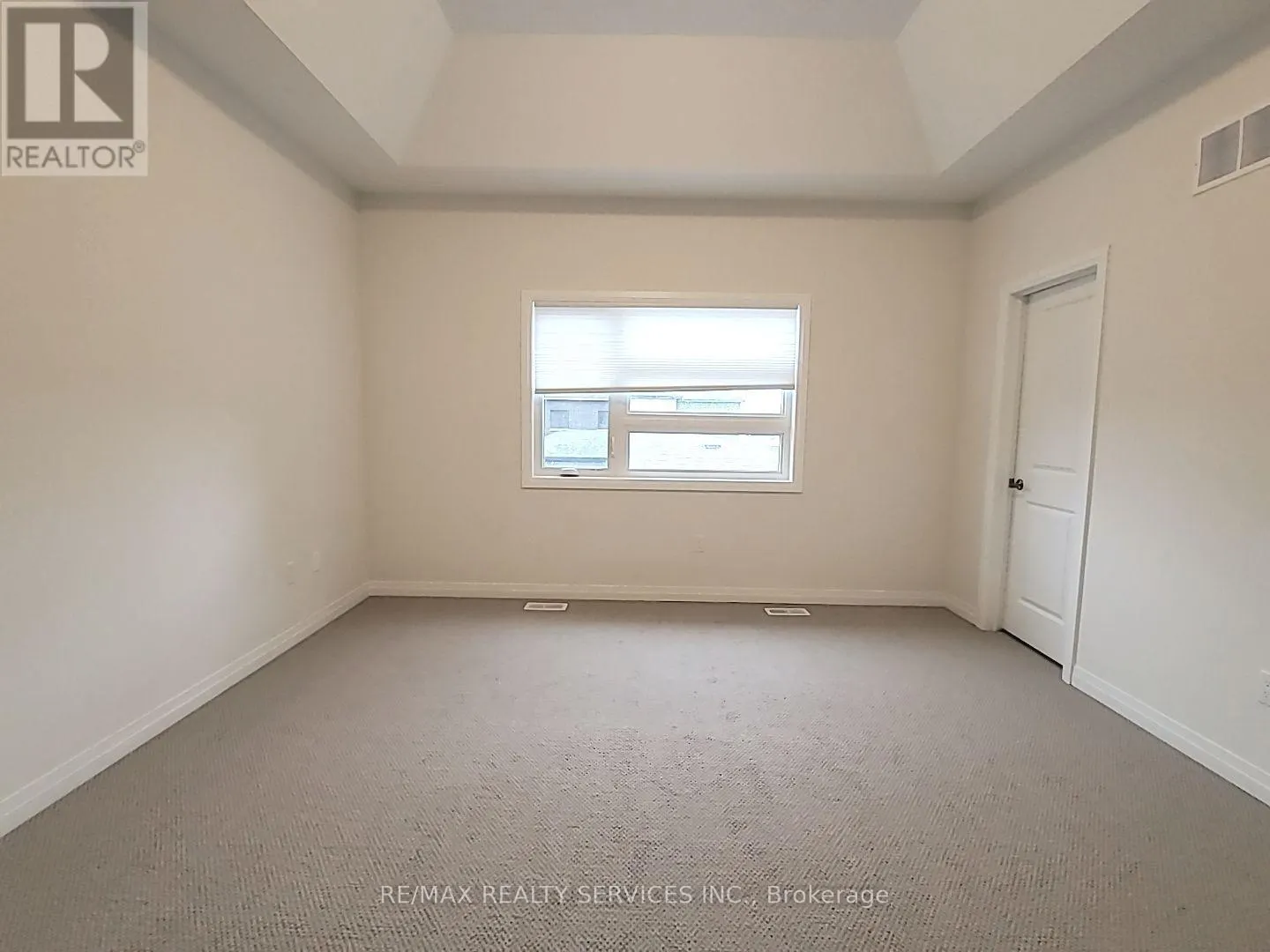 225 CORONATION ROAD