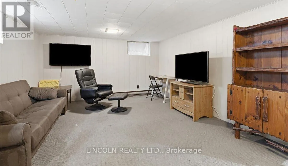 3 BROWN STREET