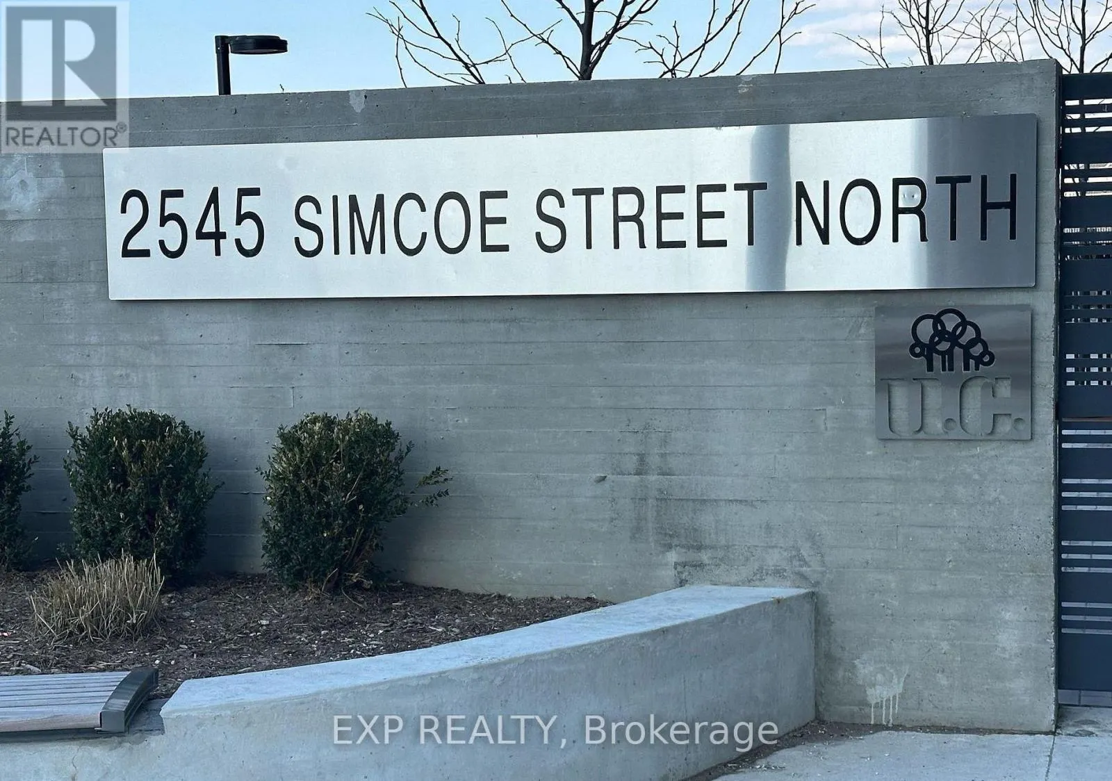 1937 - 2545 SIMCOE STREET N