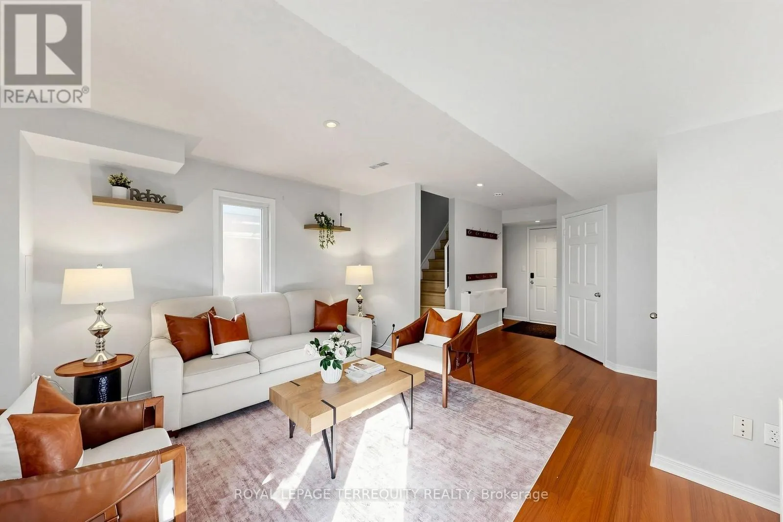 50 - 735 SHEPPARD AVENUE