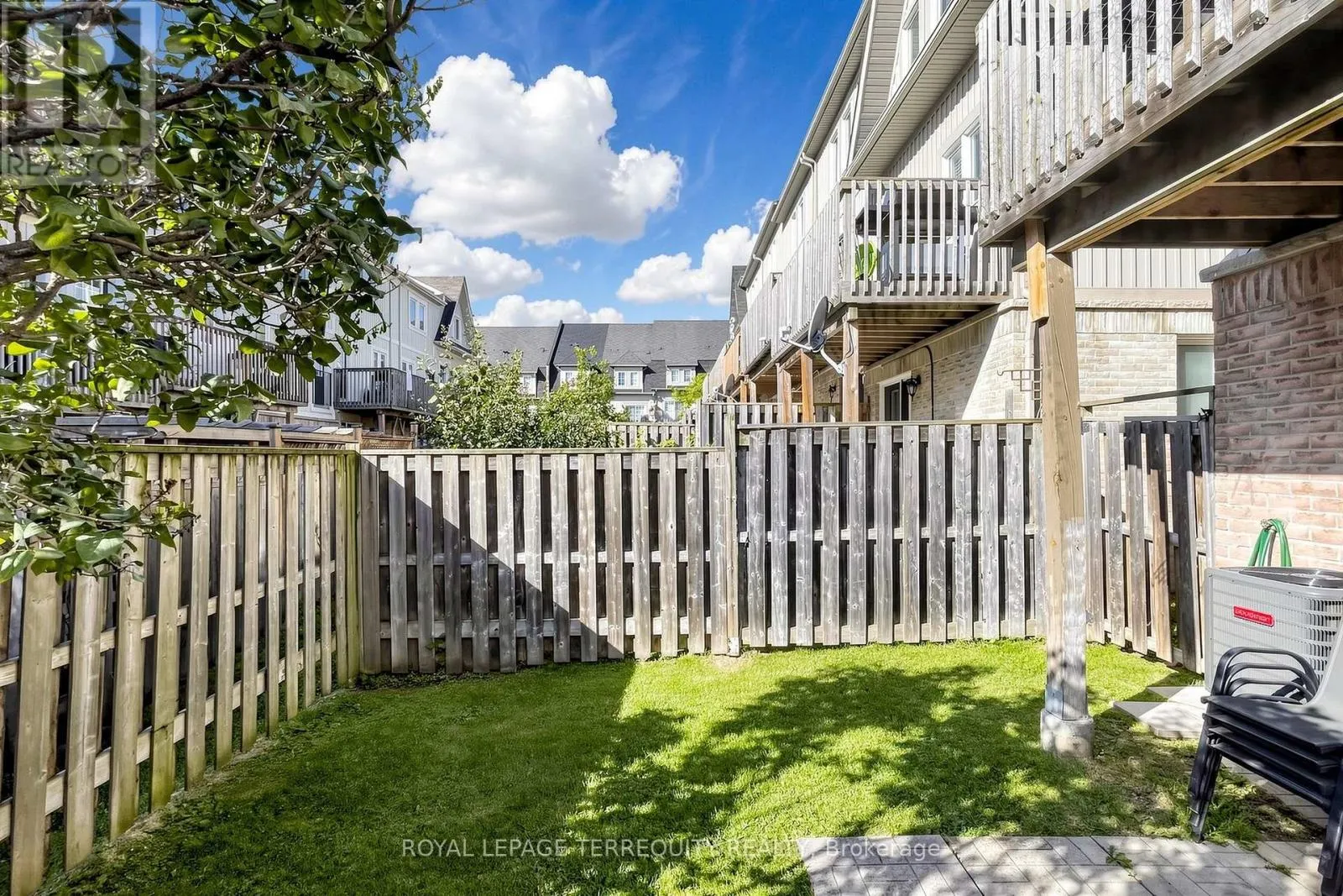 50 - 735 SHEPPARD AVENUE