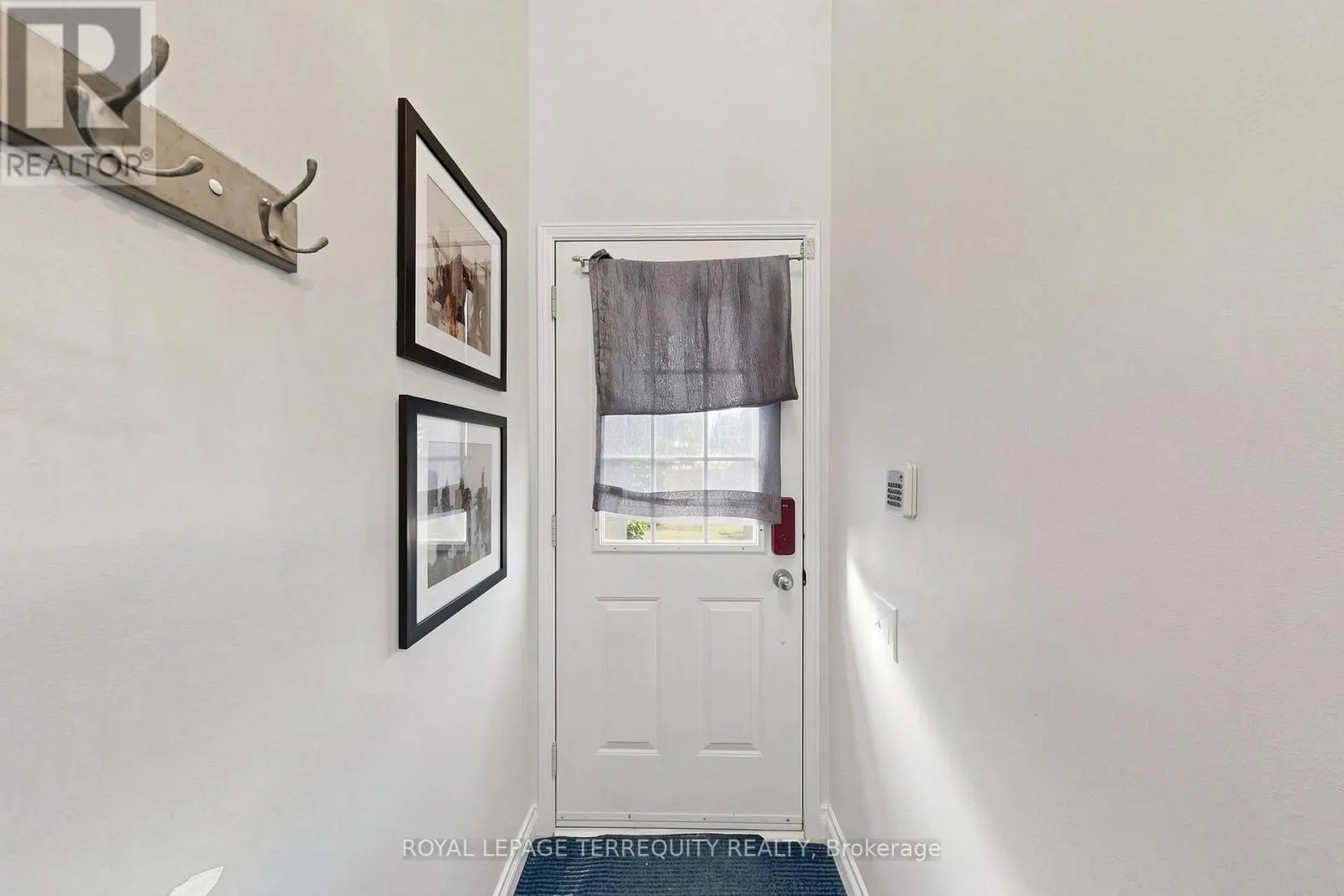 50 - 735 SHEPPARD AVENUE
