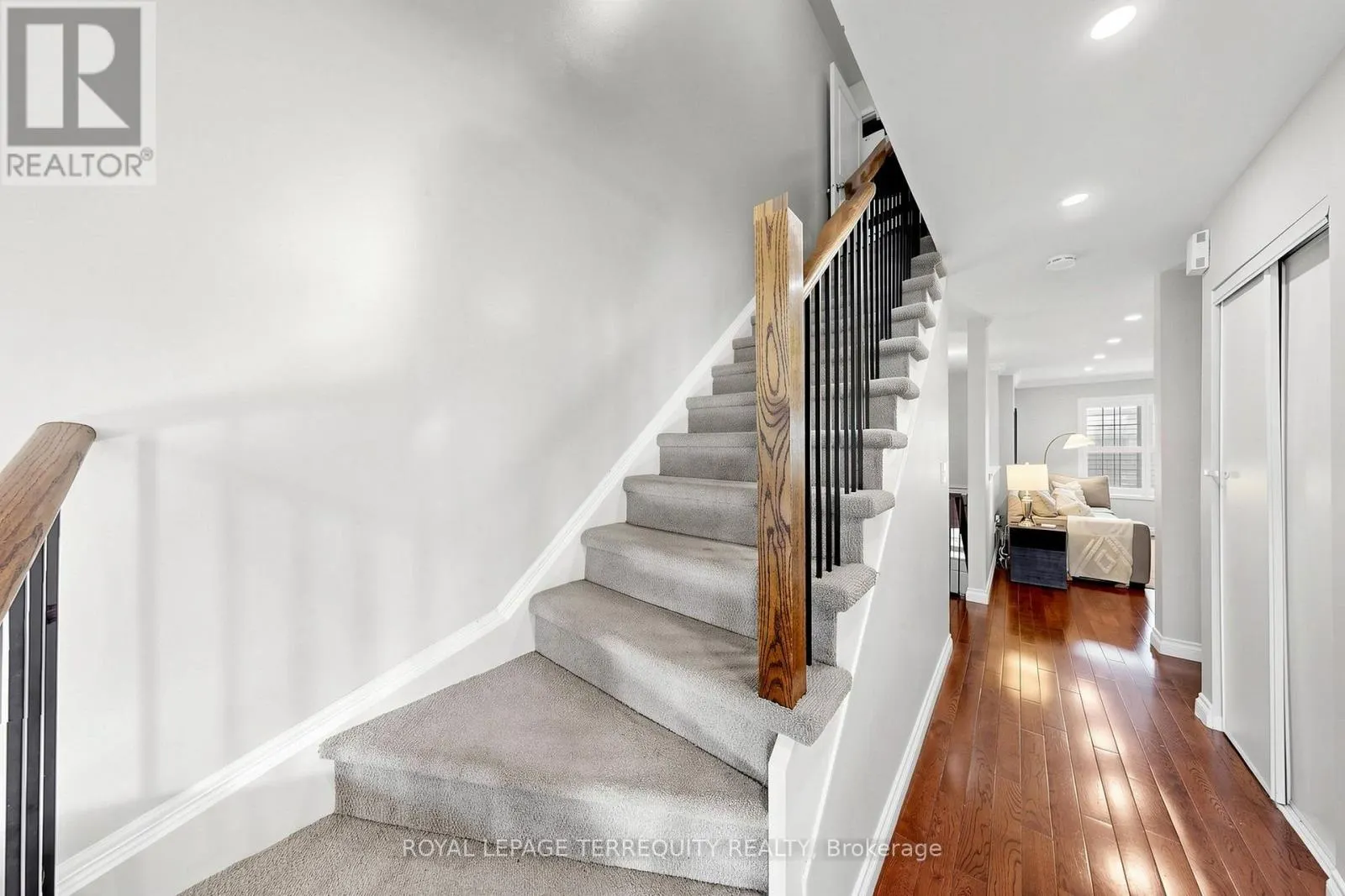 50 - 735 SHEPPARD AVENUE