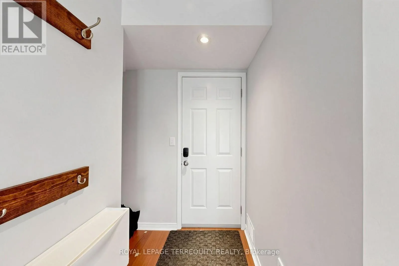 50 - 735 SHEPPARD AVENUE