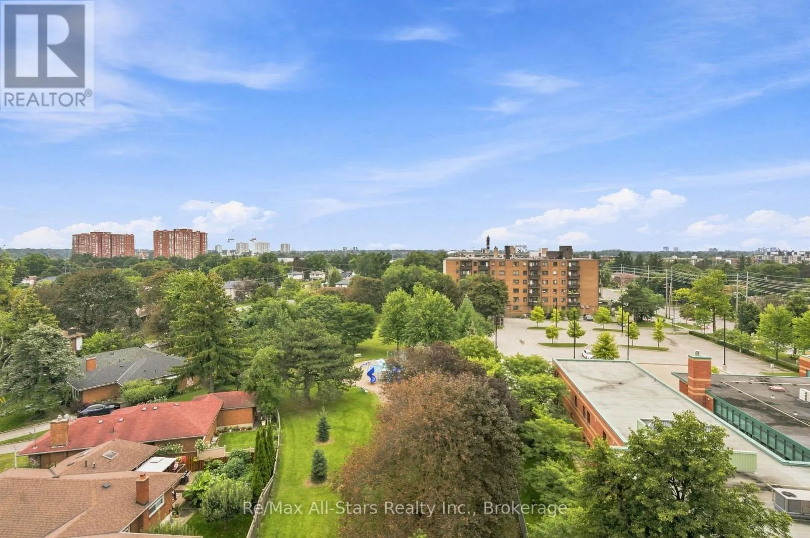 806 - 855 KENNEDY ROAD #806