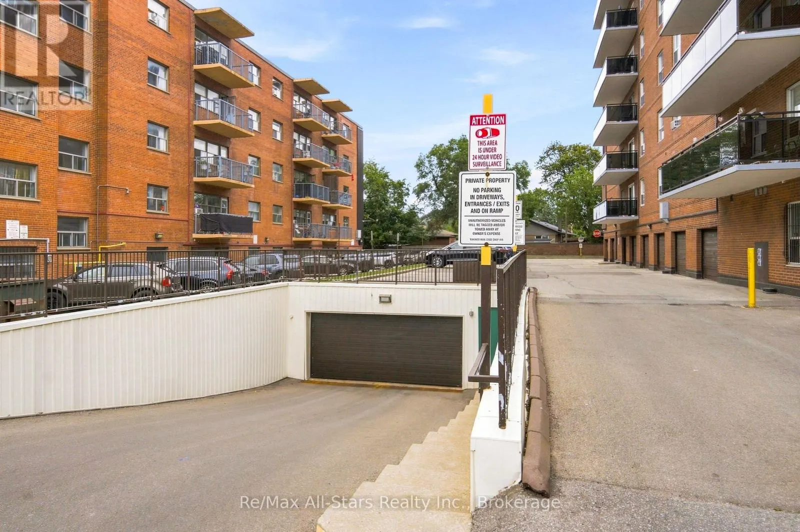 806 - 855 KENNEDY ROAD #806