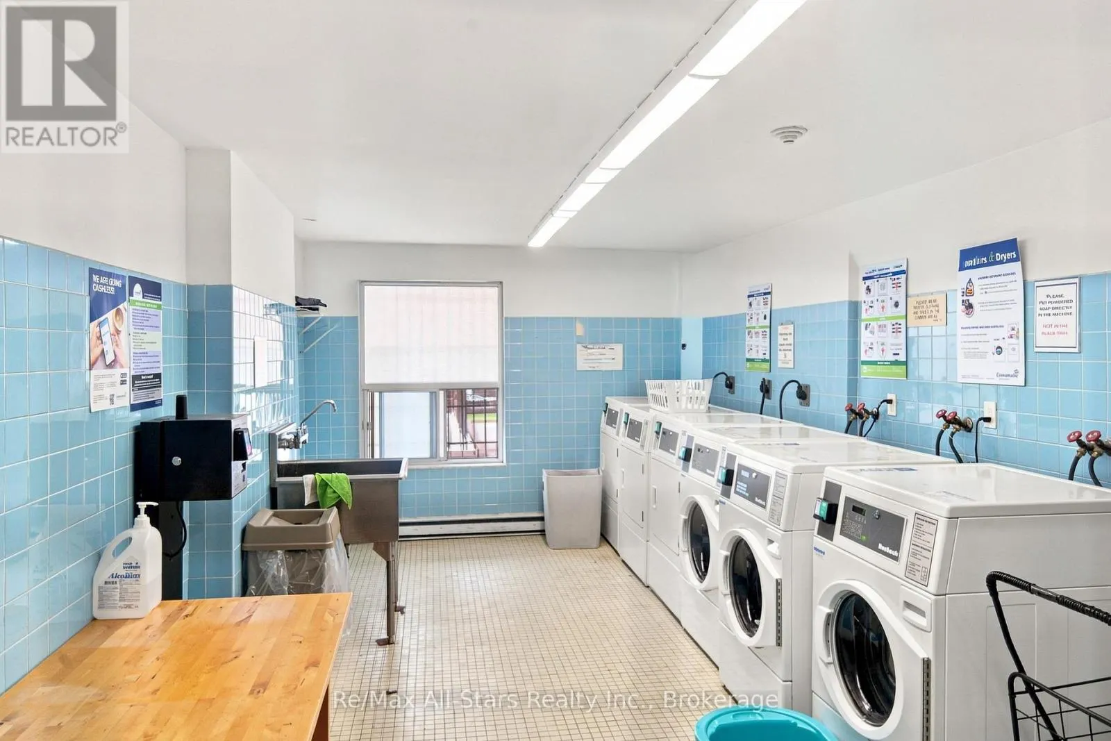 806 - 855 KENNEDY ROAD #806