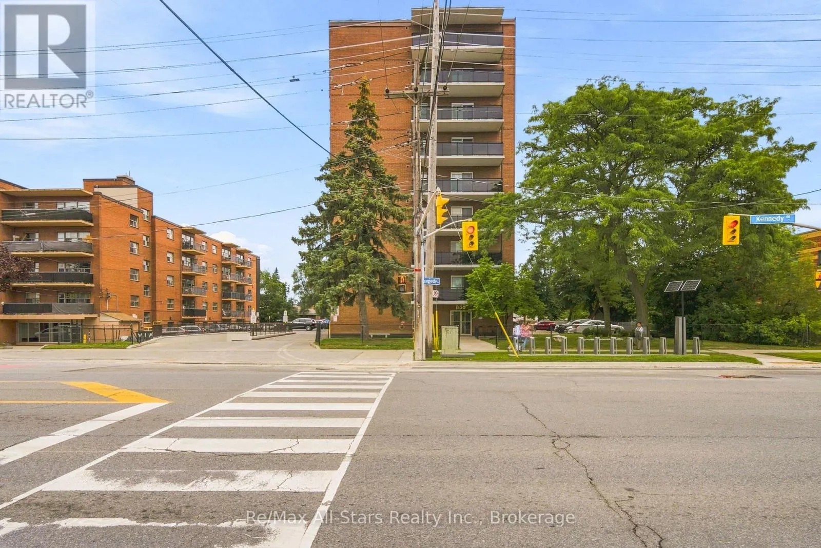 806 - 855 KENNEDY ROAD #806