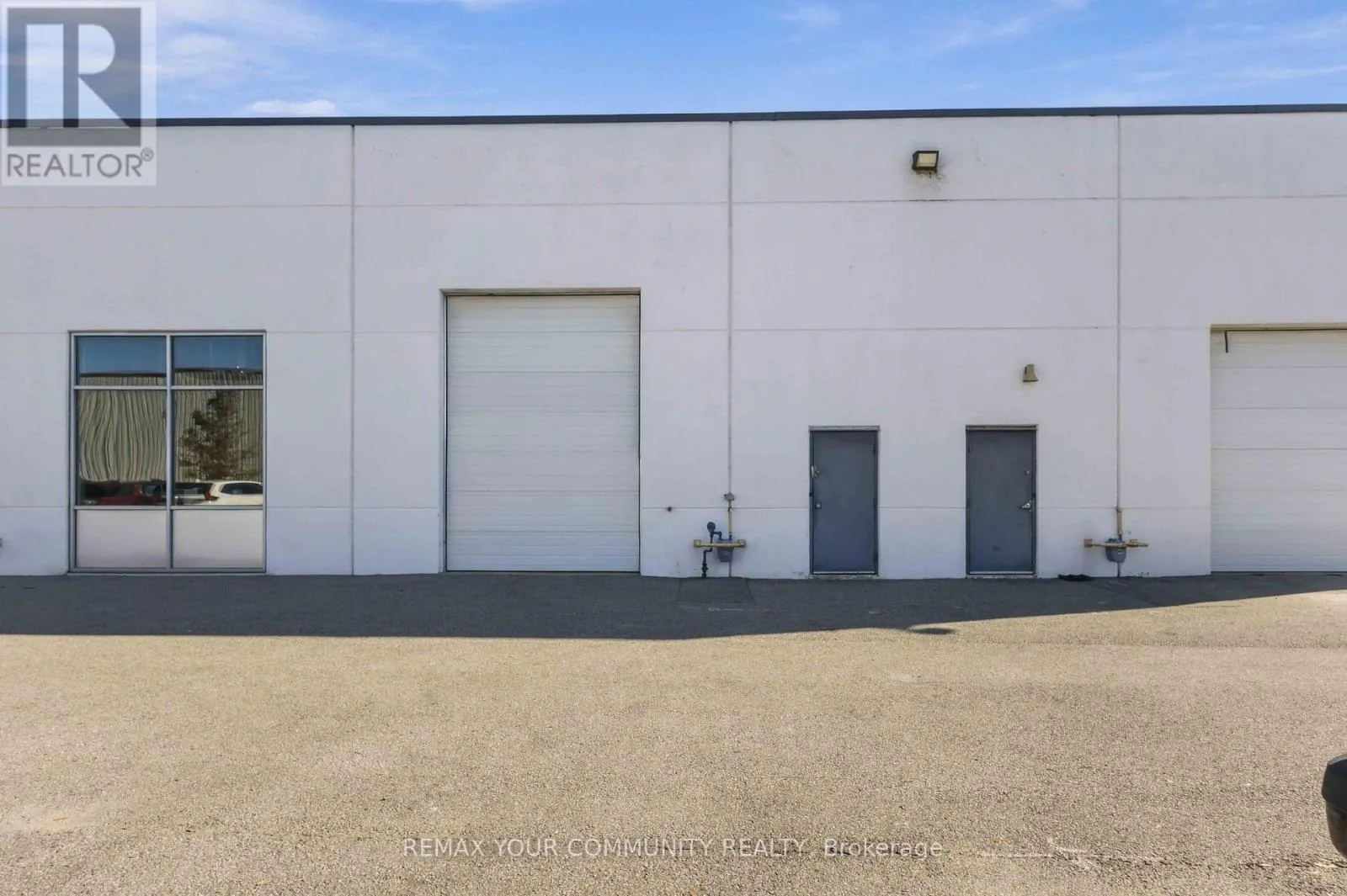 2 - 2100 FORBES STREET