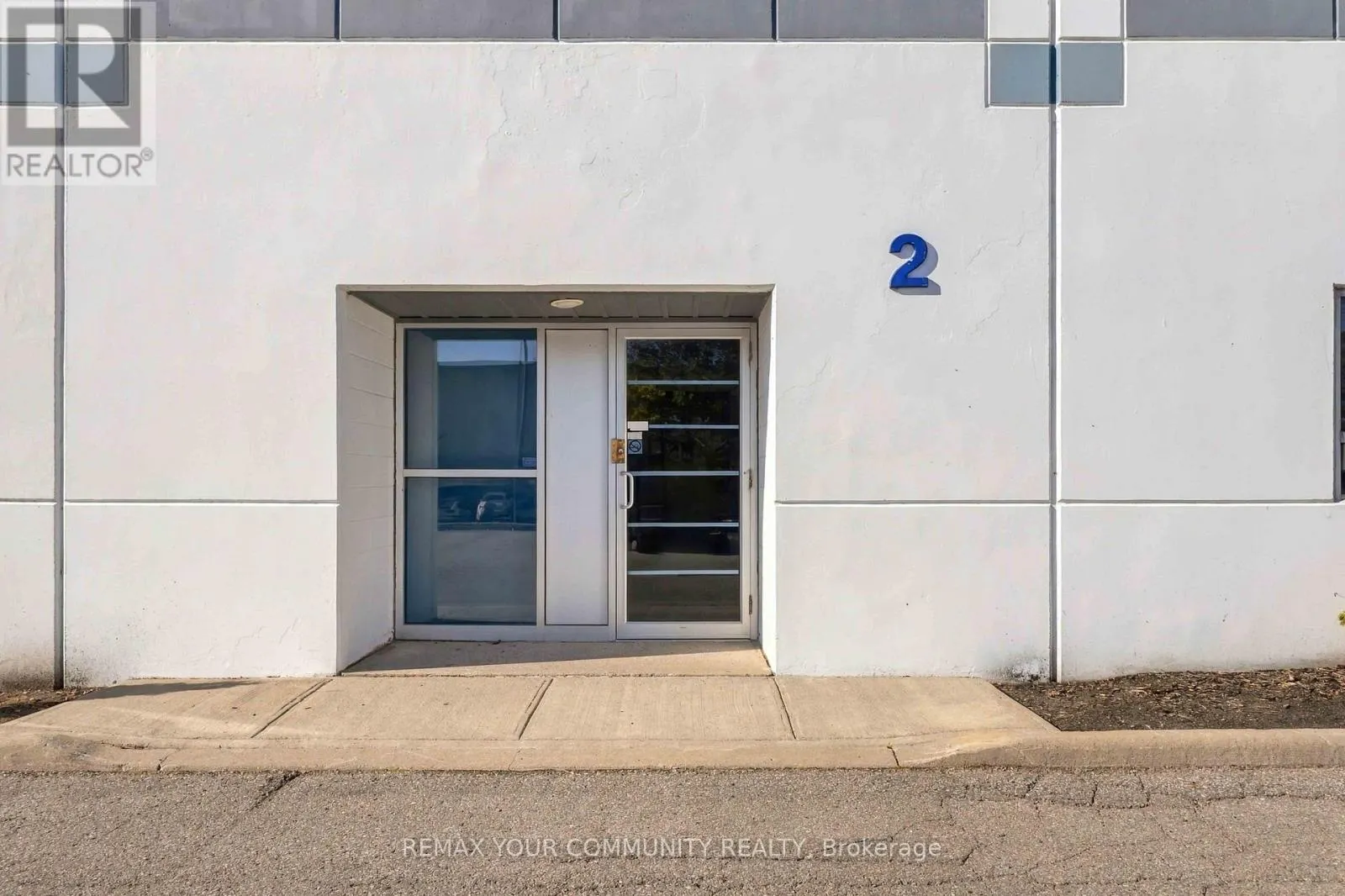 2 - 2100 FORBES STREET