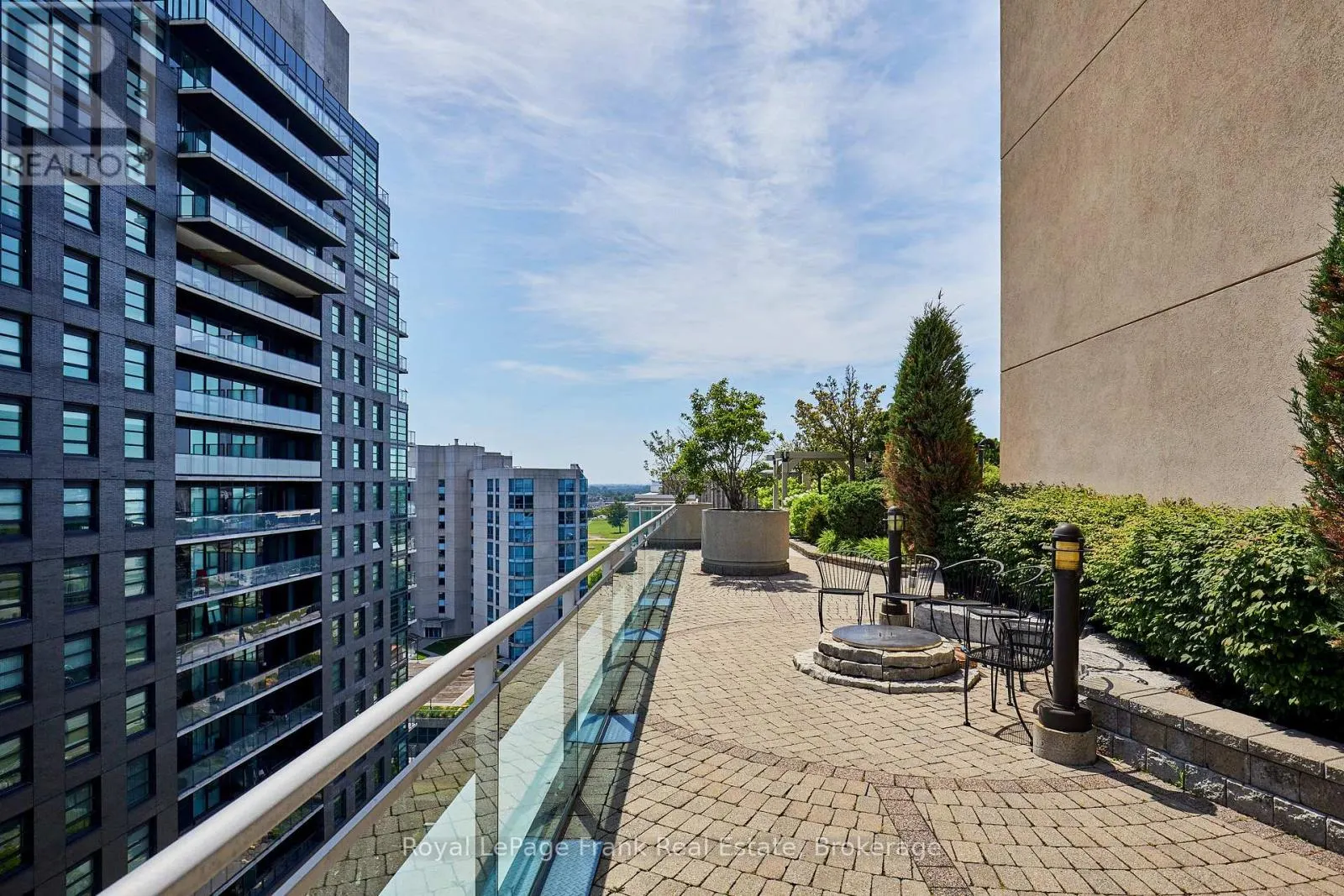 904 - 1600 CHARLES STREET #904