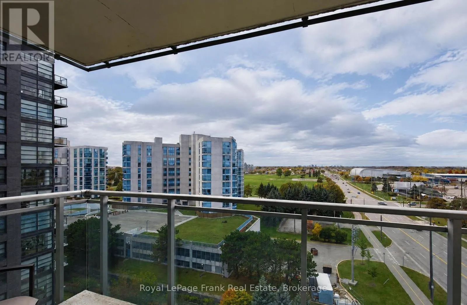 904 - 1600 CHARLES STREET #904