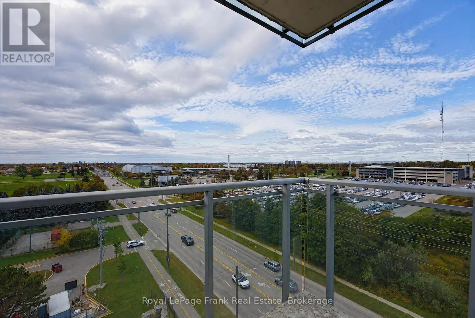 904 - 1600 CHARLES STREET #904