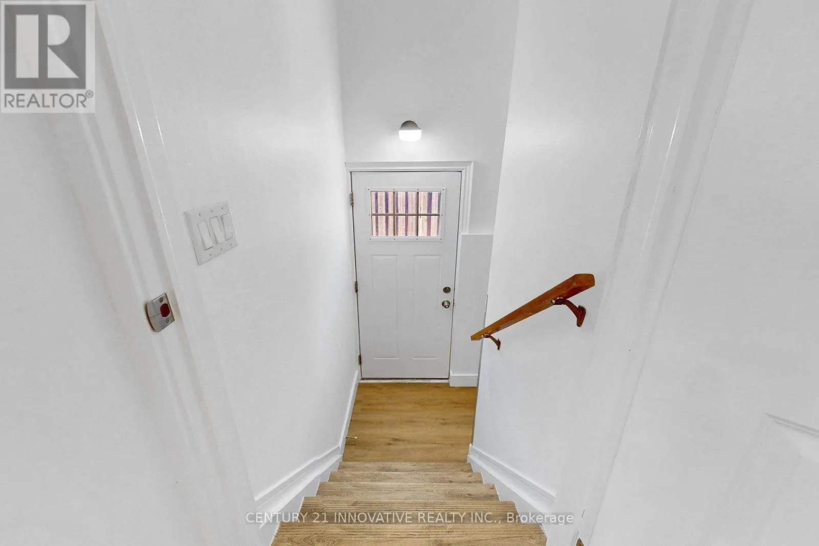 219 ETNA AVENUE