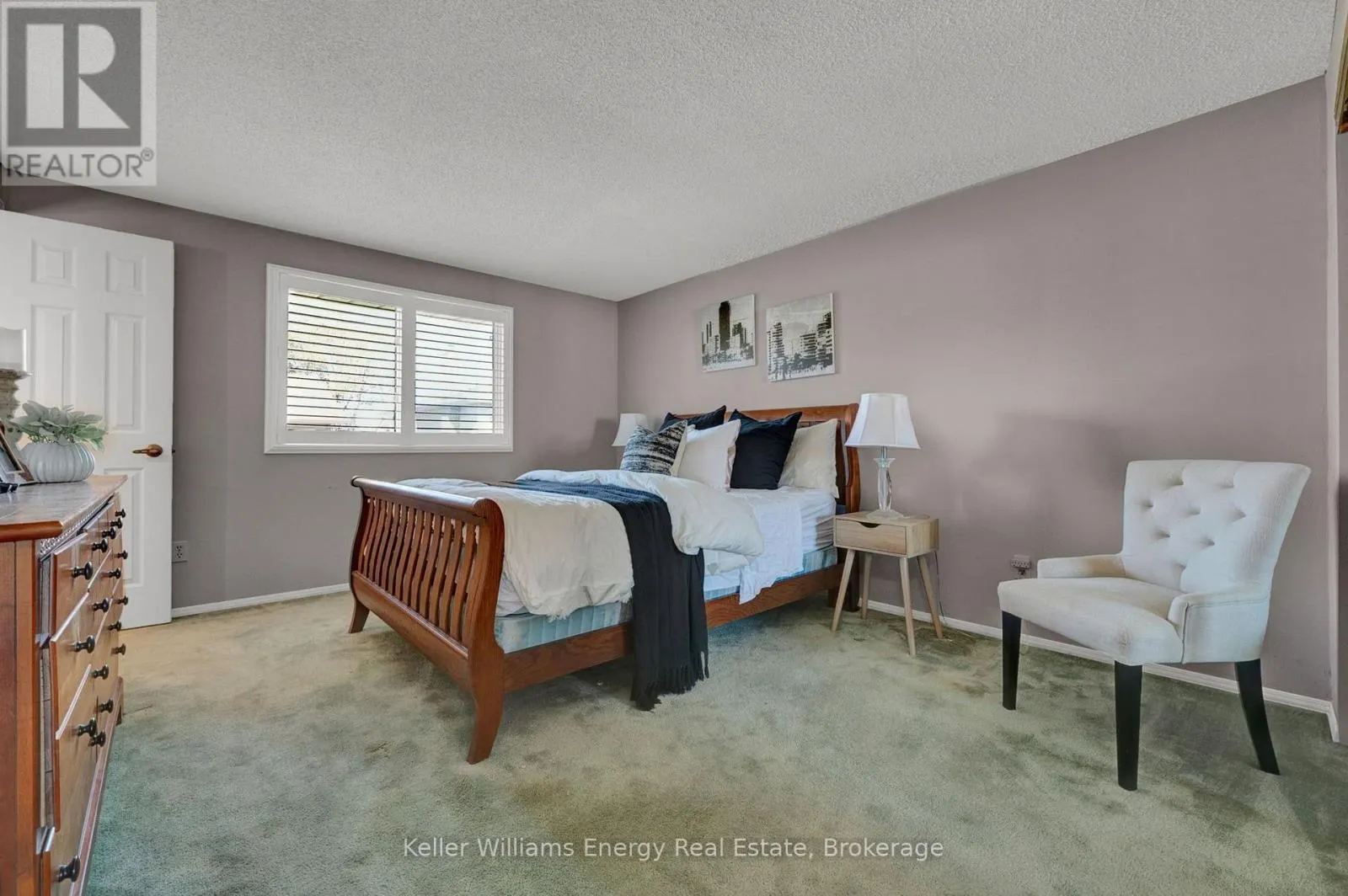 830 SAINT ANNE COURT