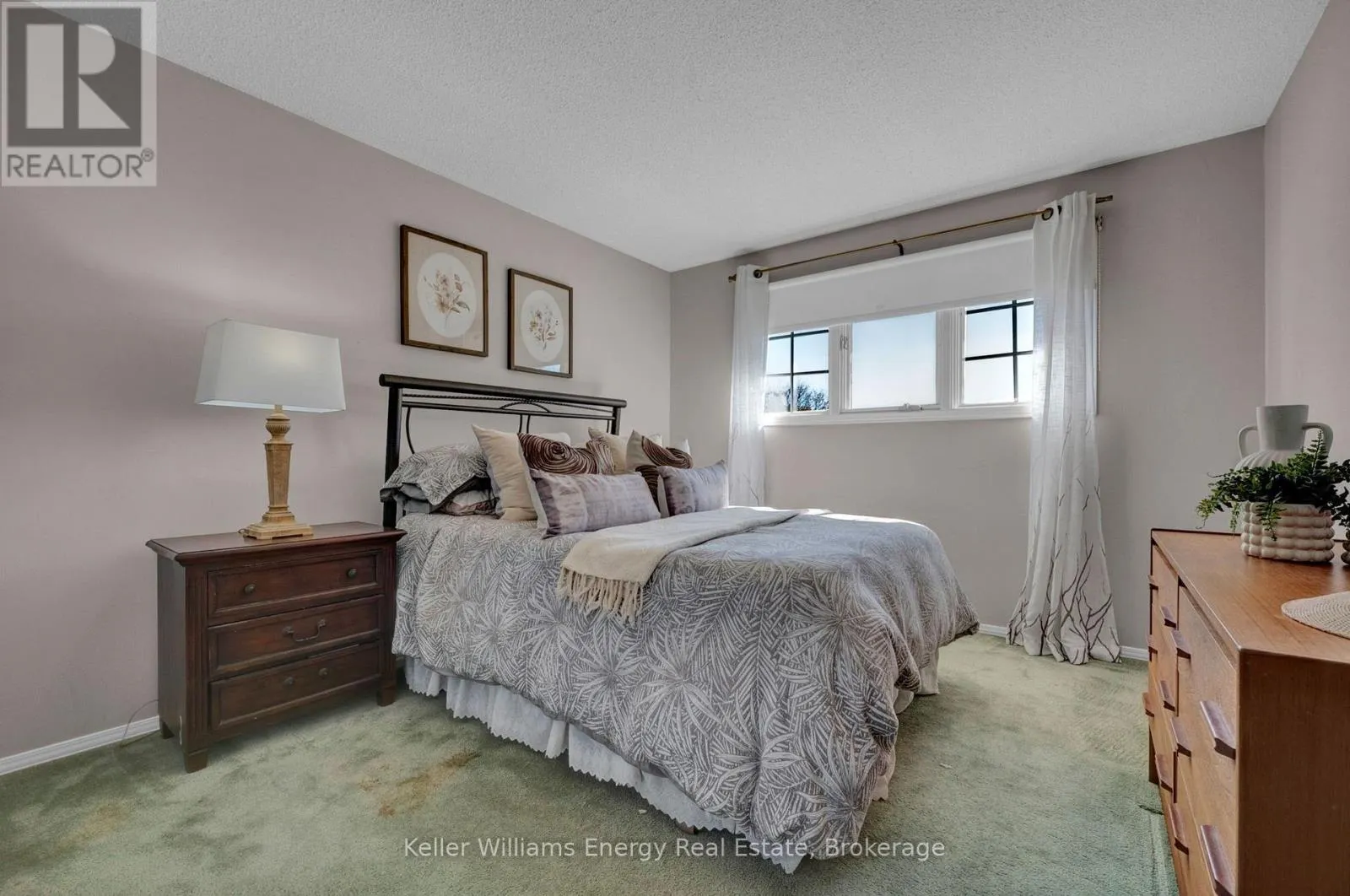 830 SAINT ANNE COURT