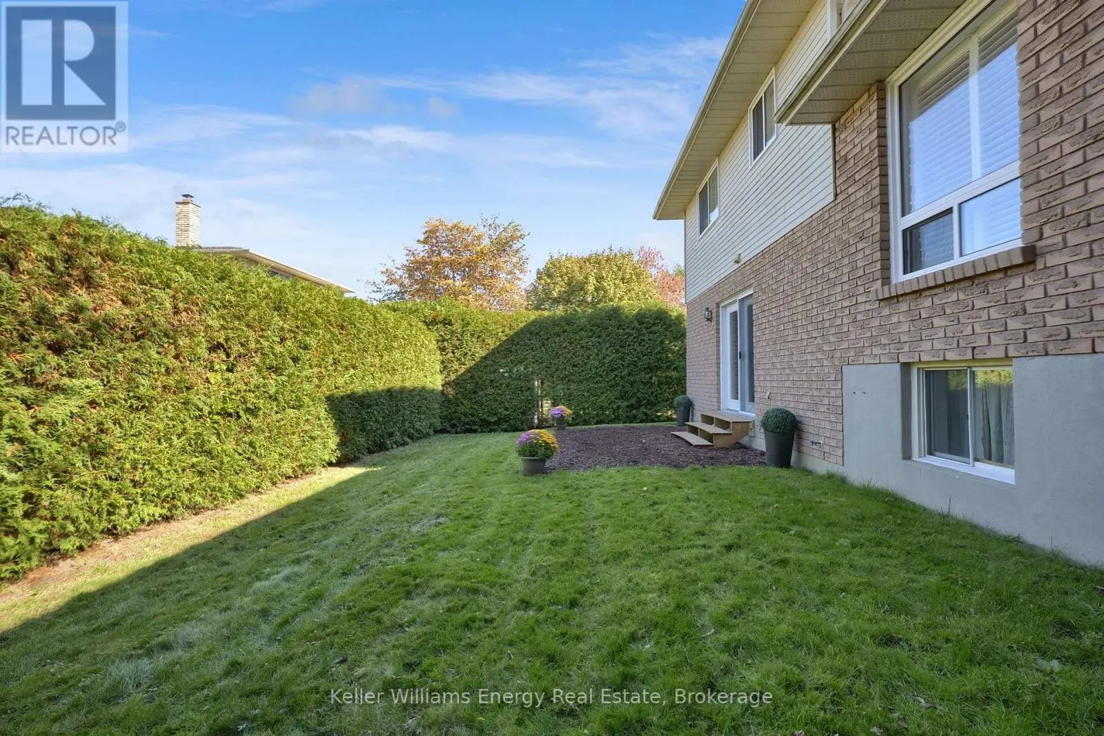 830 SAINT ANNE COURT