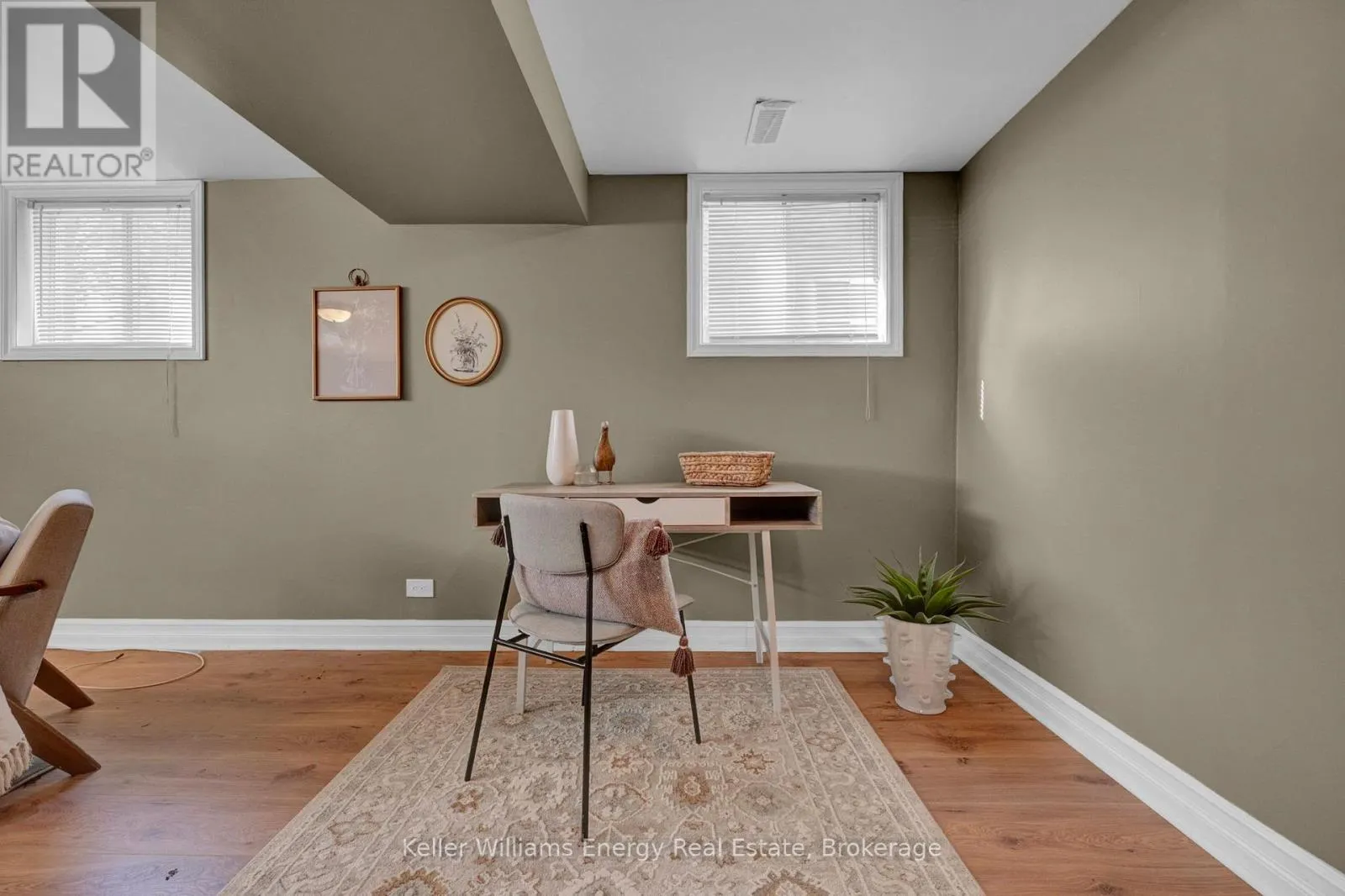 830 SAINT ANNE COURT