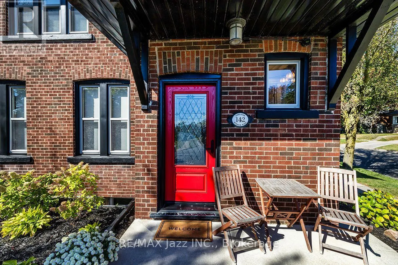 142 ADELAIDE AVENUE W