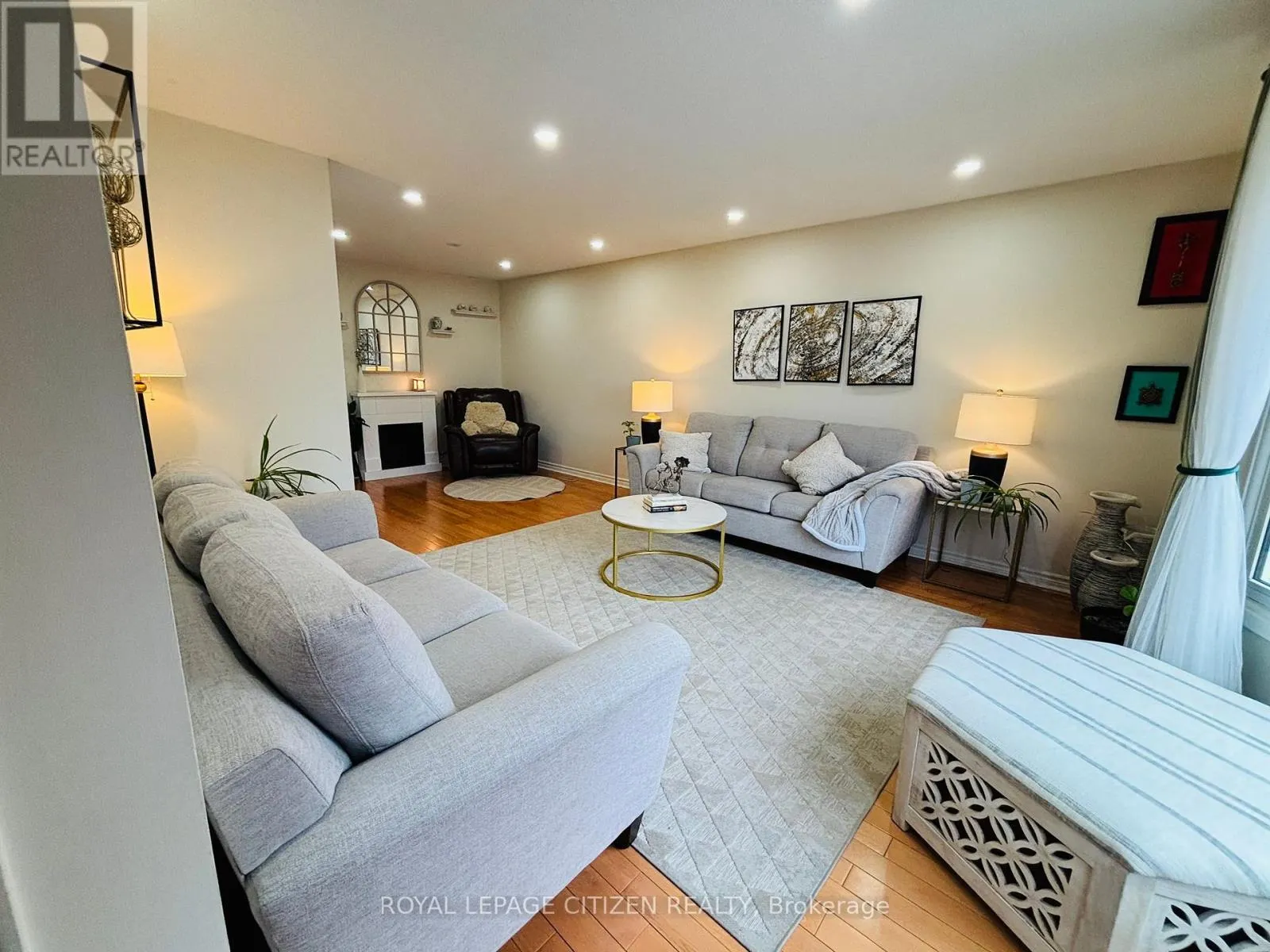 229 GLEN HILL DRIVE