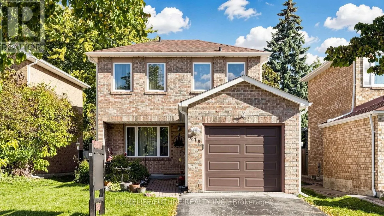 679 FOXWOOD TRAIL