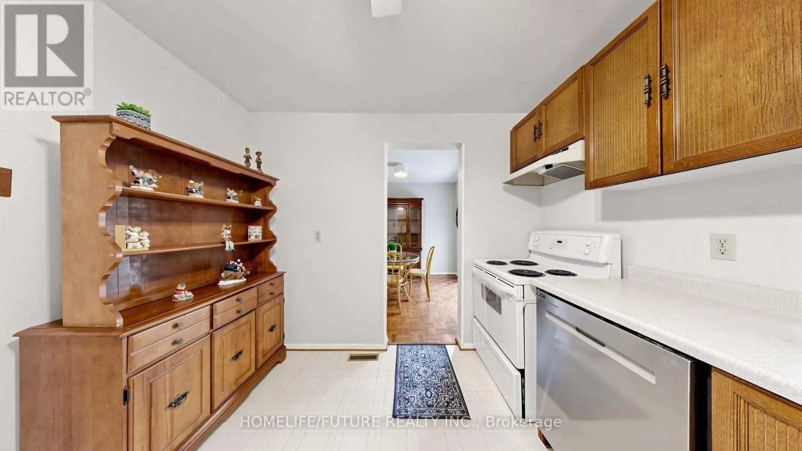 679 FOXWOOD TRAIL