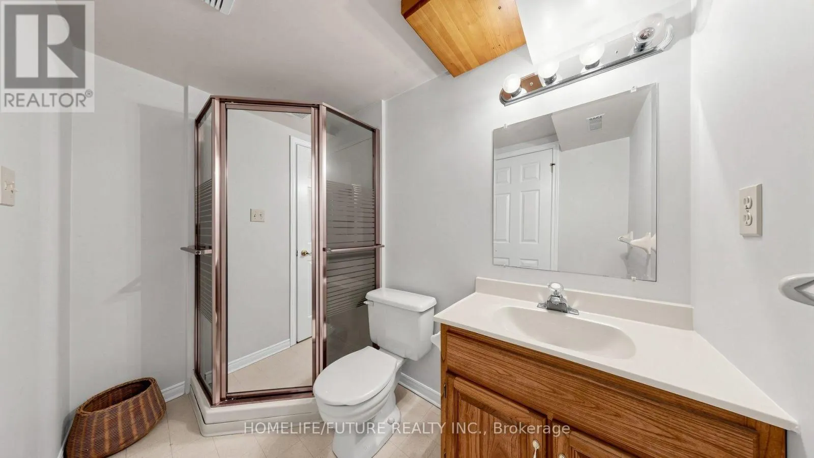 679 FOXWOOD TRAIL