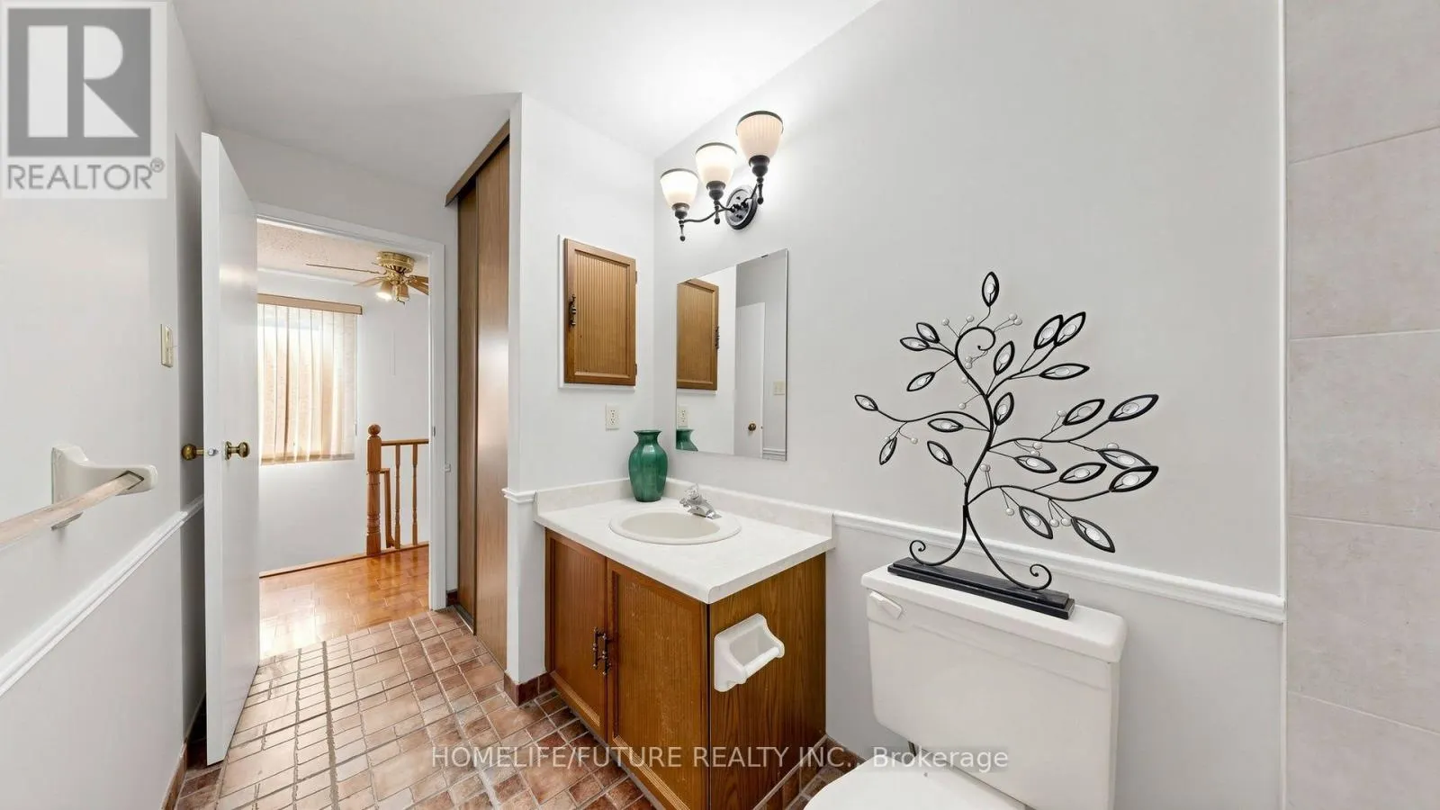 679 FOXWOOD TRAIL