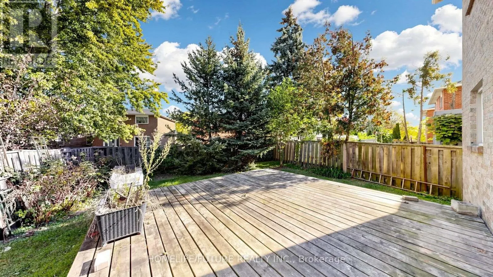 679 FOXWOOD TRAIL