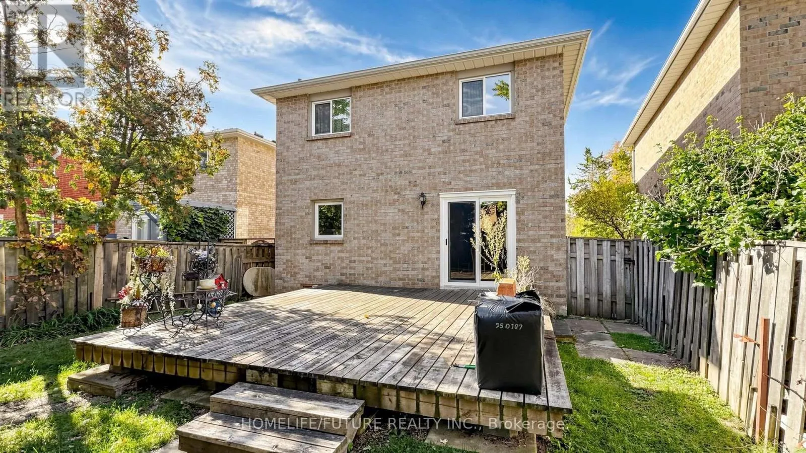 679 FOXWOOD TRAIL