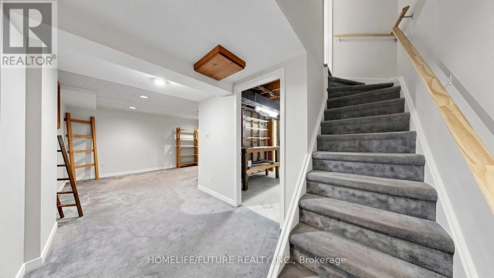 679 FOXWOOD TRAIL