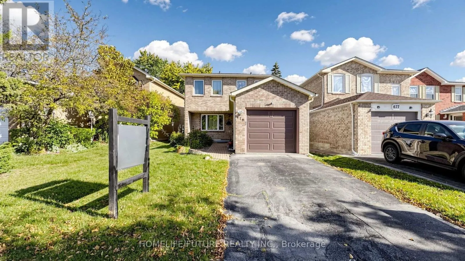 679 FOXWOOD TRAIL