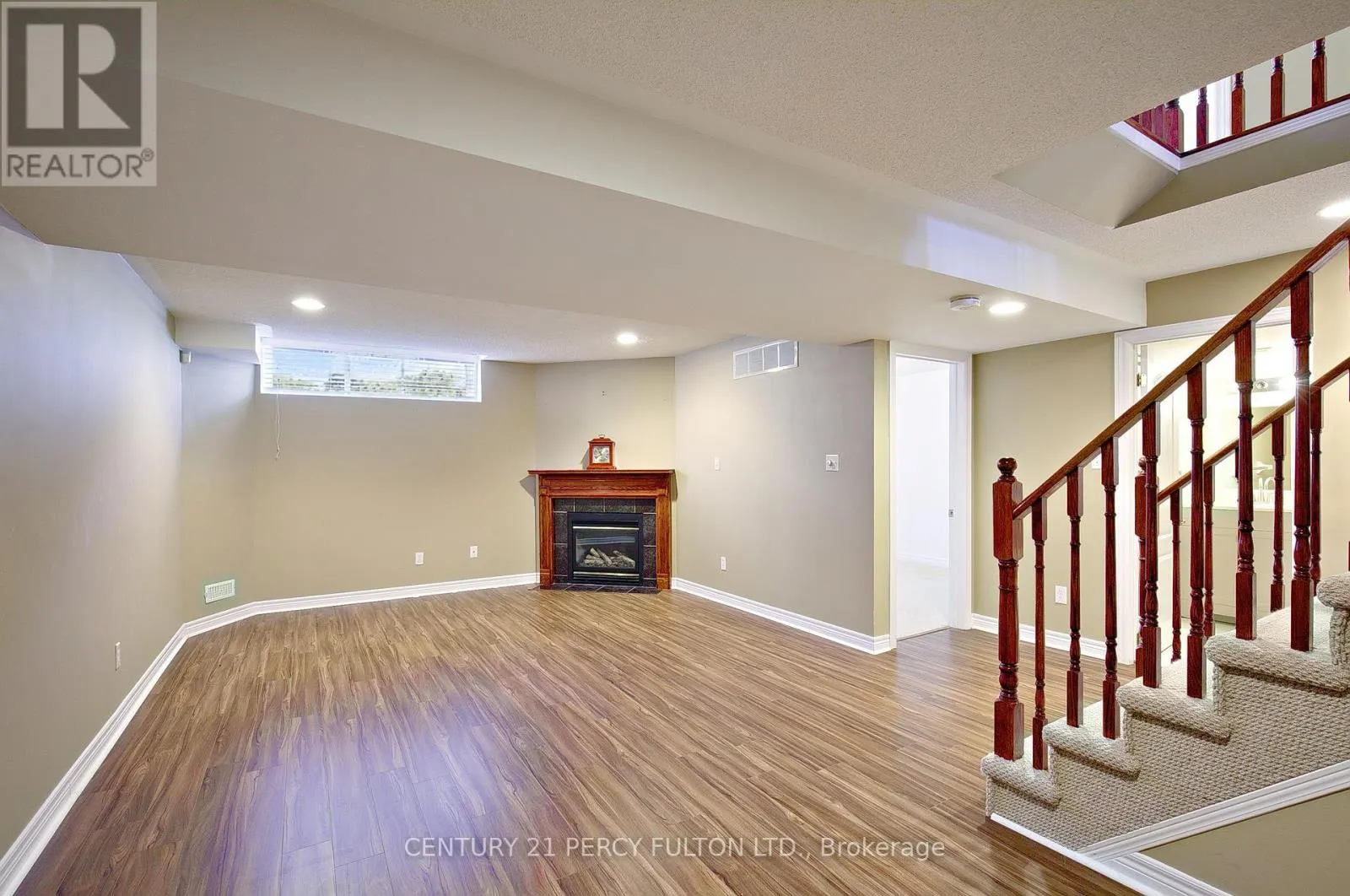 7 BRIDLEWOOD BOULEVARD