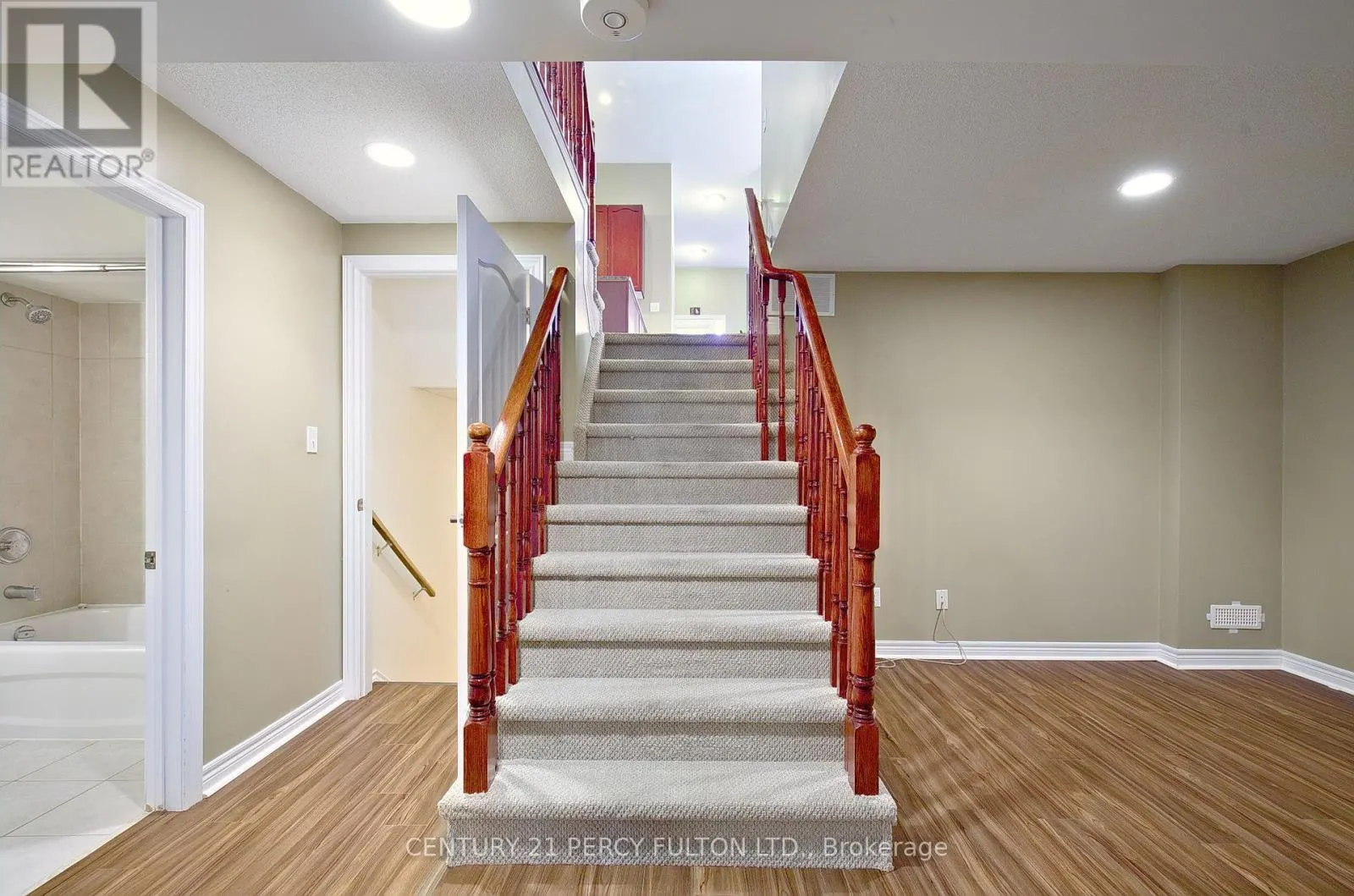 7 BRIDLEWOOD BOULEVARD