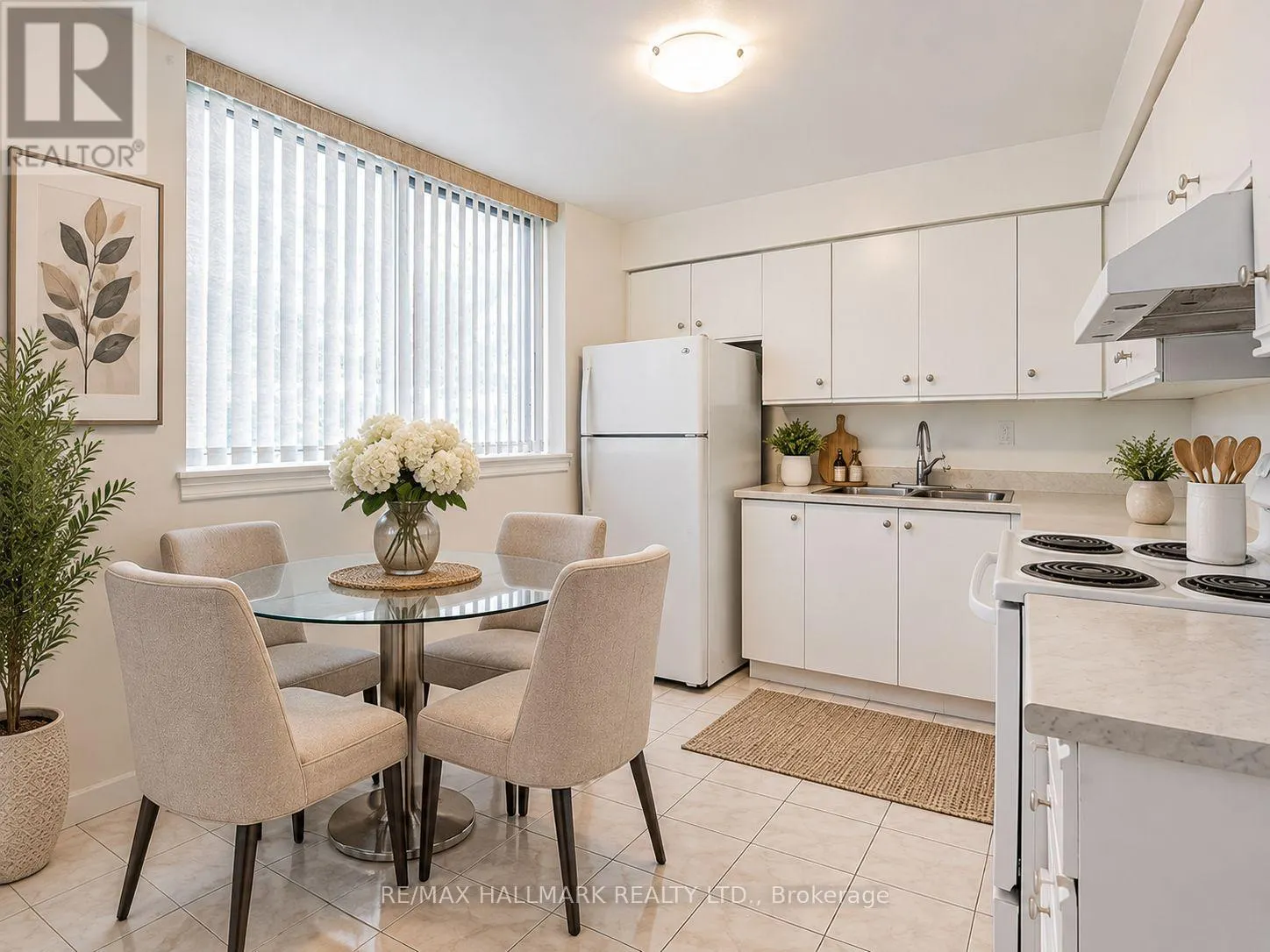 706 - 1665 VICTORIA PARK AVENUE
