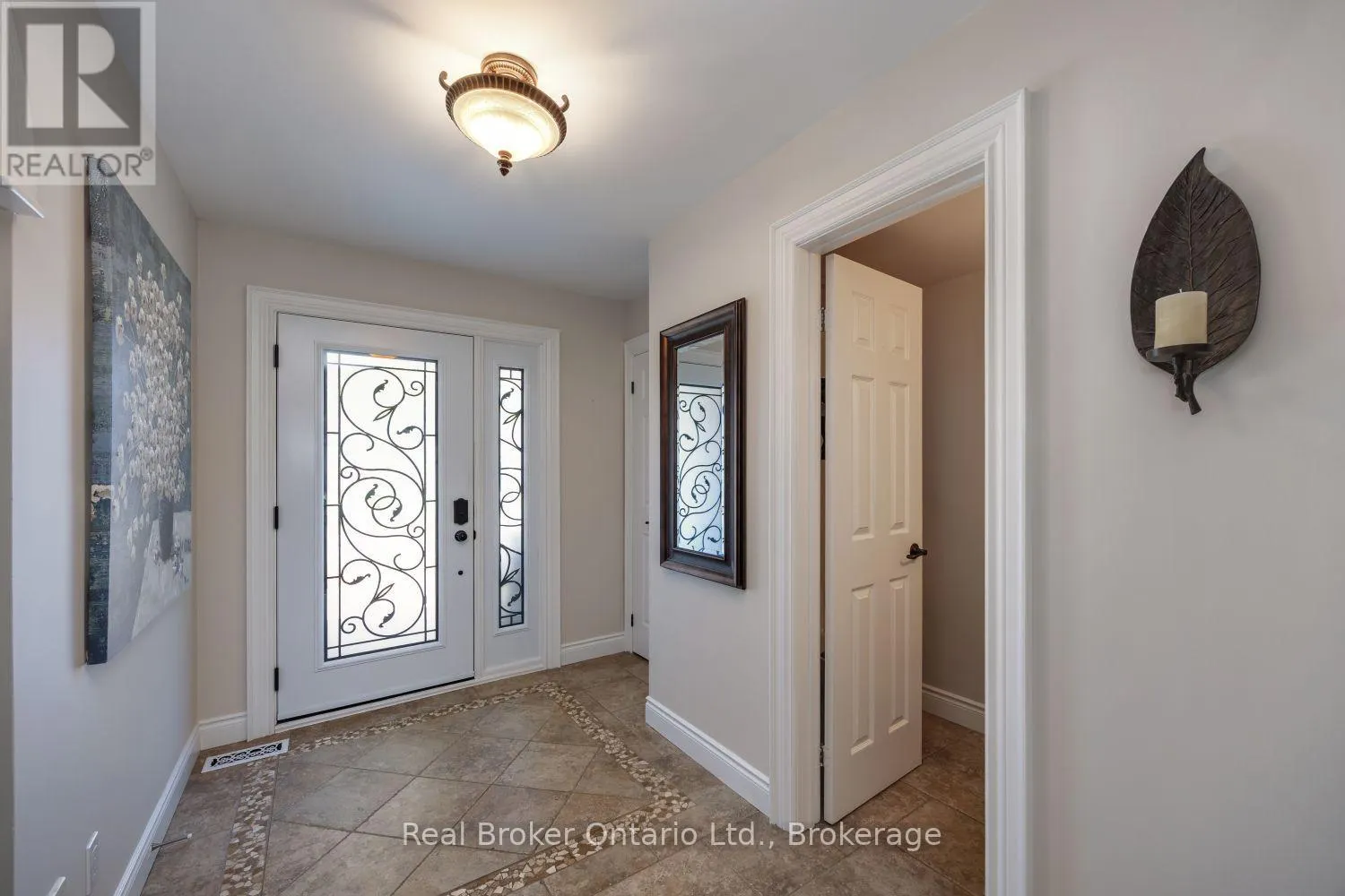 550 CRIMSON COURT
